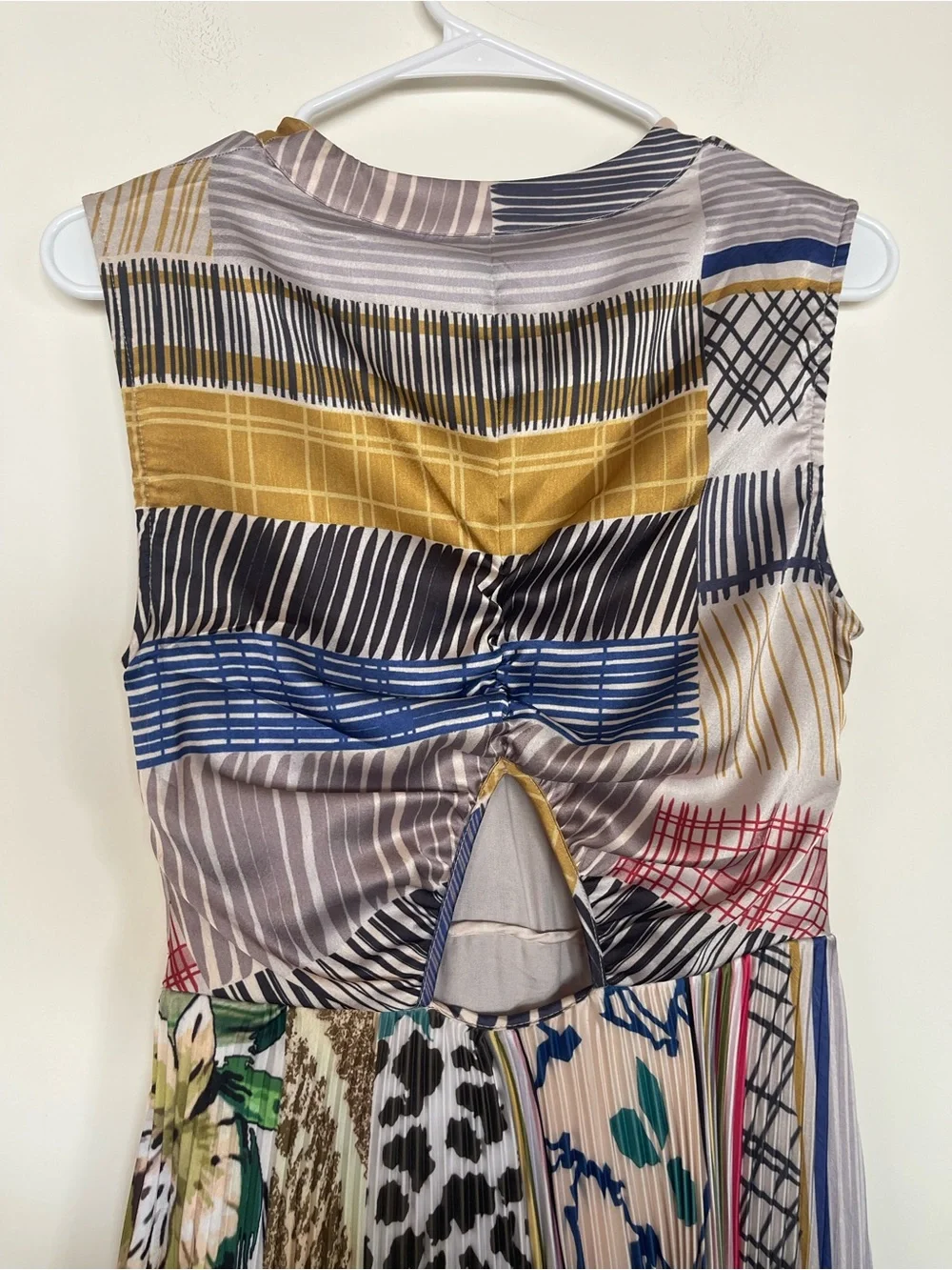 Anthropologie Geisha Designs Jacinta Pleated Satin Patchwork Print Midi Size 4 - Picture 9 of 11